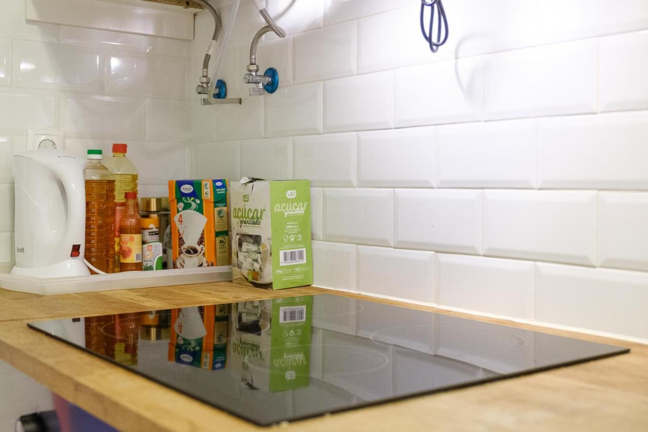 Colourful Alfama Apartment 리스본 외부 사진